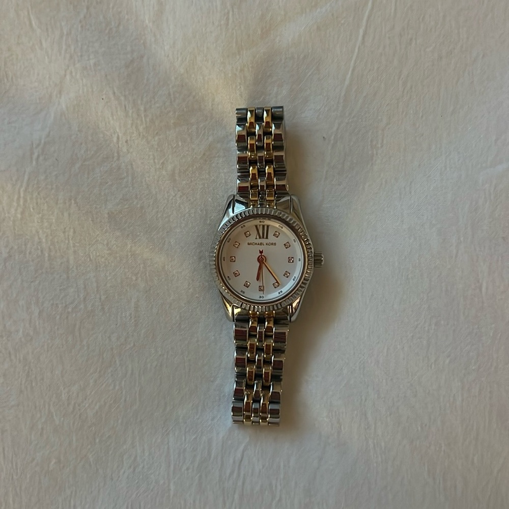 MK watch